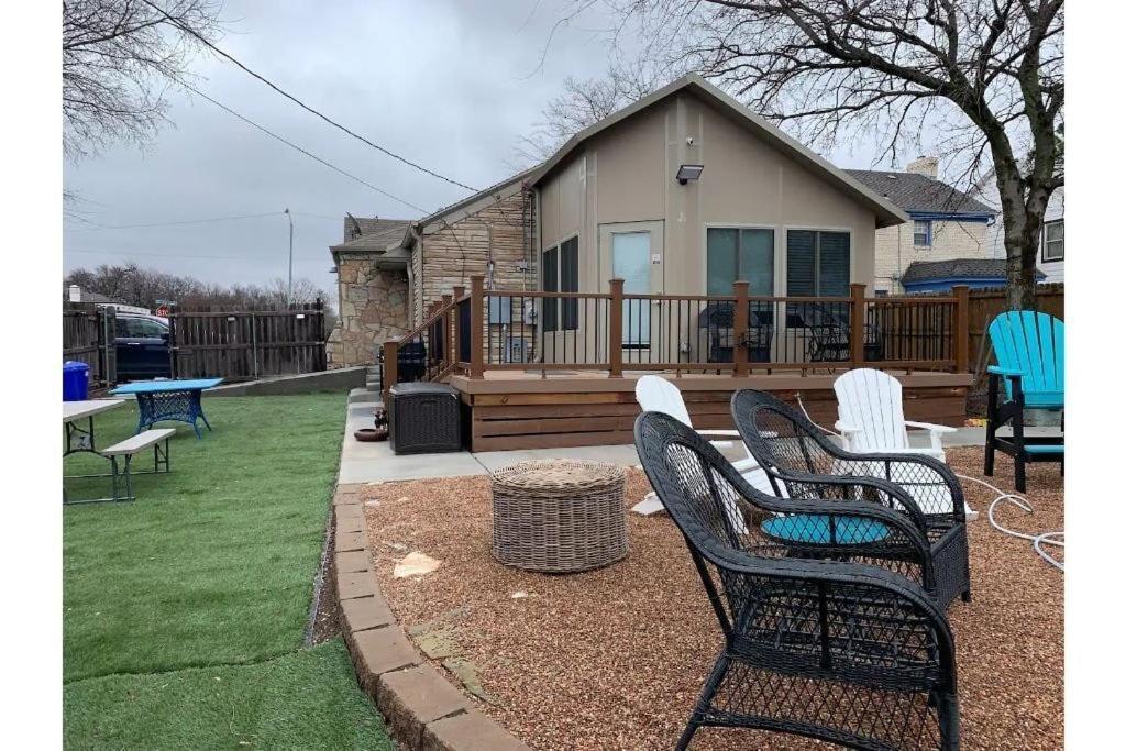 1 Mile To Fort Sill! The Carolebelle Cottage Sleeps 8 With Hottub,Grills,Firepit Лоутън Екстериор снимка