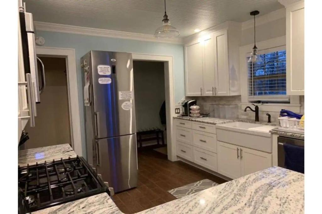 1 Mile To Fort Sill! The Carolebelle Cottage Sleeps 8 With Hottub,Grills,Firepit Лоутън Екстериор снимка