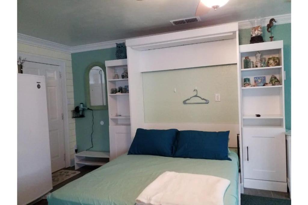 1 Mile To Fort Sill! The Carolebelle Cottage Sleeps 8 With Hottub,Grills,Firepit Лоутън Екстериор снимка