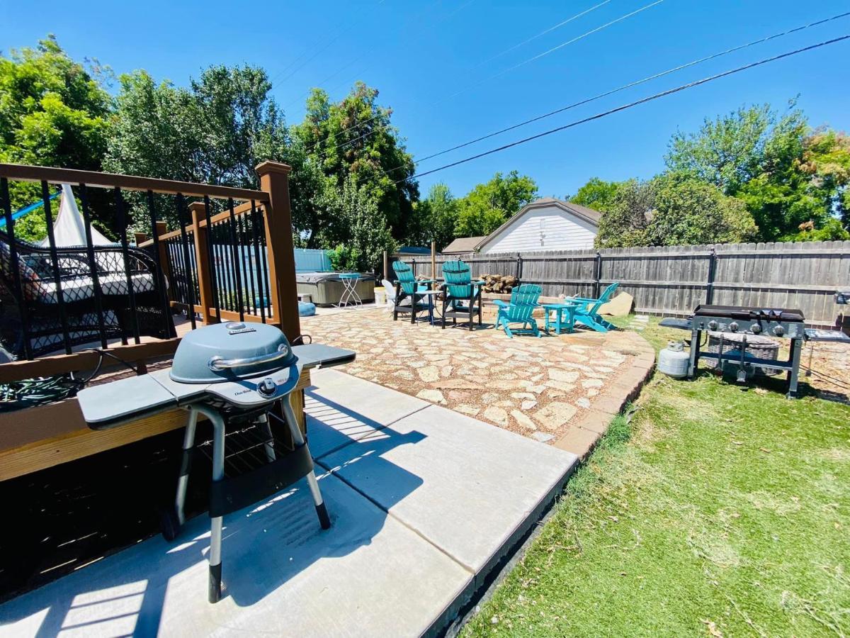 1 Mile To Fort Sill! The Carolebelle Cottage Sleeps 8 With Hottub,Grills,Firepit Лоутън Екстериор снимка